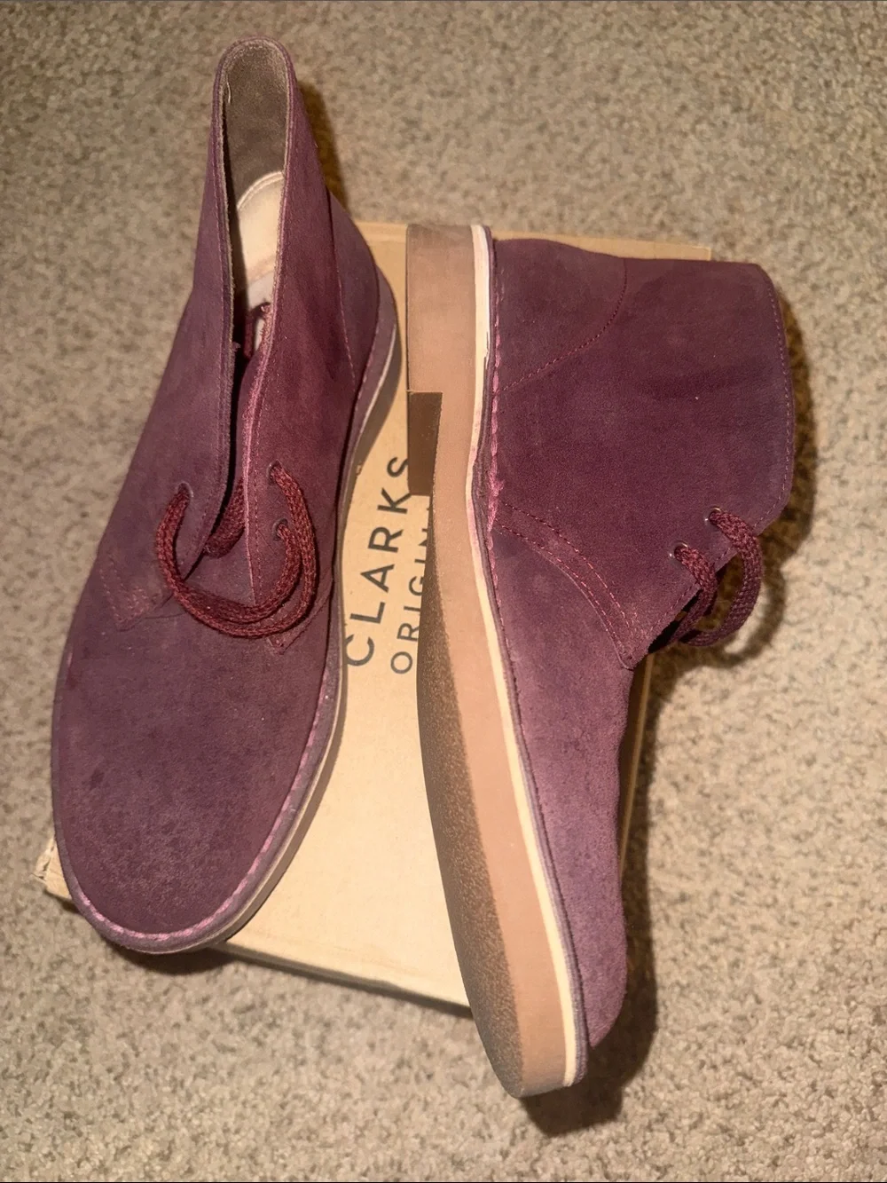 Clarks Plum Suede Desert Chukka Boots Size 7